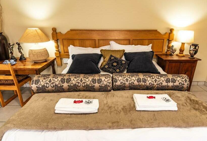 펜션 Antiqua Cottage