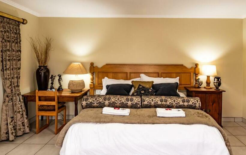 펜션 Antiqua Cottage