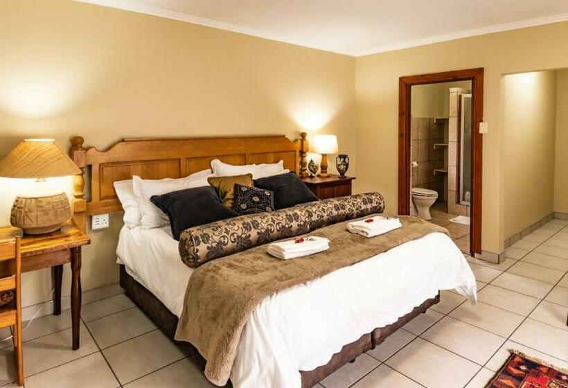 펜션 Antiqua Cottage