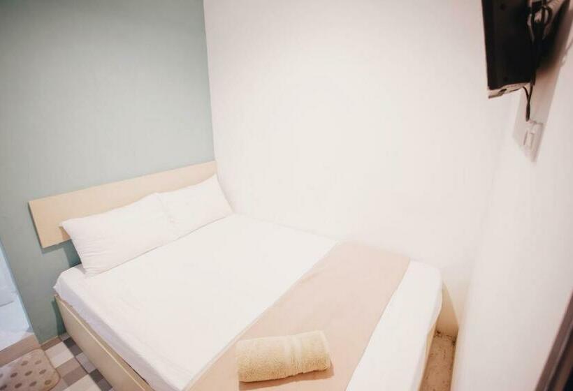 بنسيون De Container Guest House