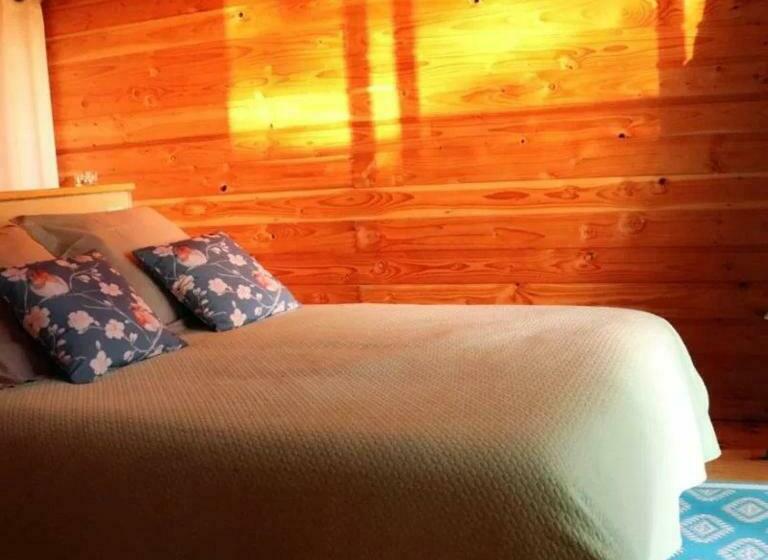 بنسيون Les Cabanes De Brassac   Gîte Esprit Cabane Avec Spa