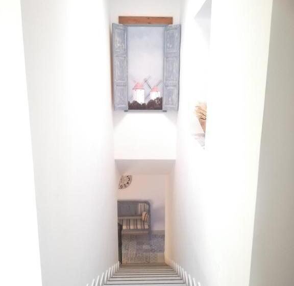 פנסיון Hostal El Lugar De La Mancha