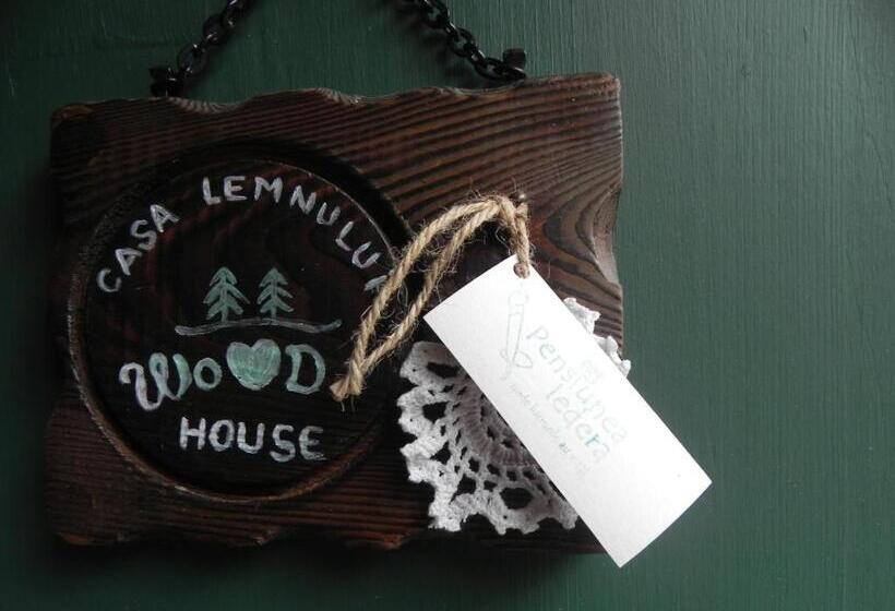 بنسيون Iedera Casa De Familii 2