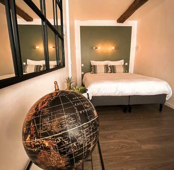 بنسيون L Accrochecoeur