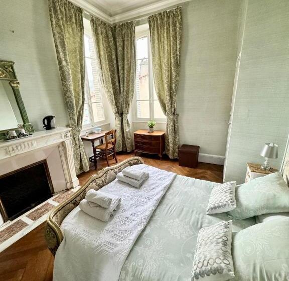 Пансион La Maison D Hôtes Du Chapelier