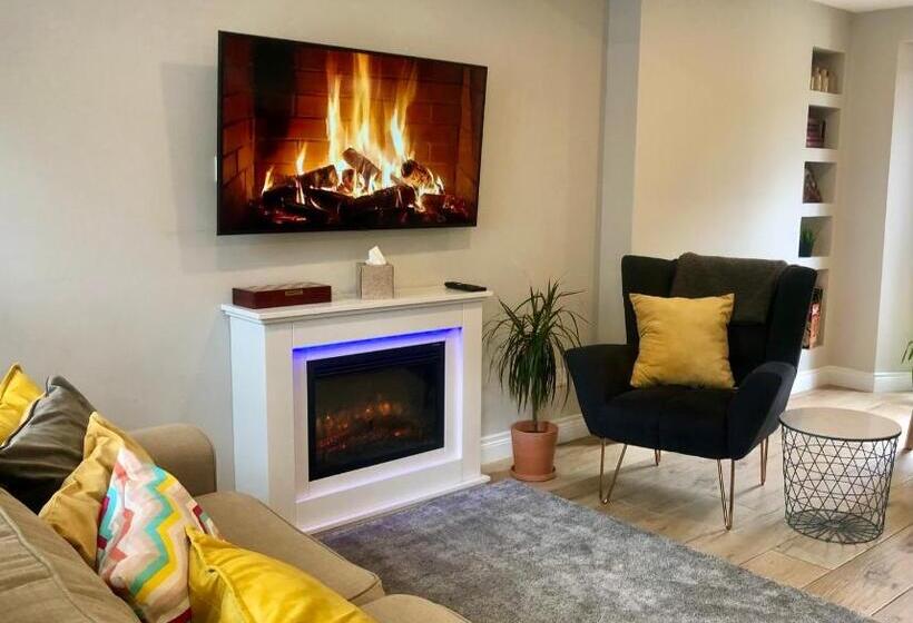 膳宿费 Picturesque Riverview Cottage Pettigo