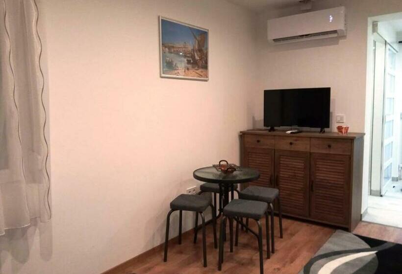 بنسيون érdi Muskátlis Vendégház