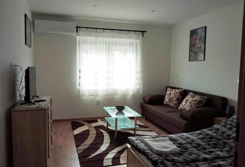 بنسيون érdi Muskátlis Vendégház