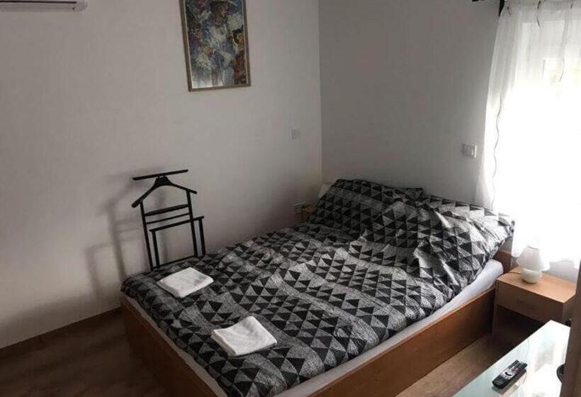 بنسيون érdi Muskátlis Vendégház