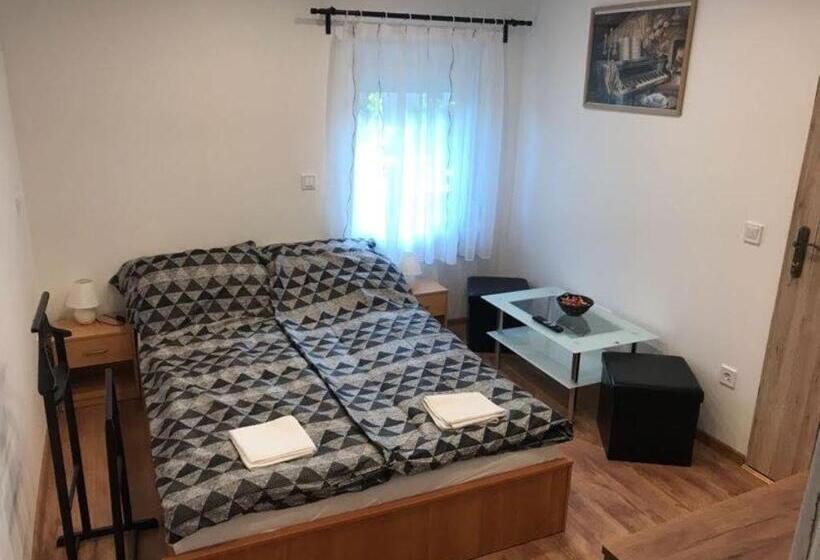 بنسيون érdi Muskátlis Vendégház