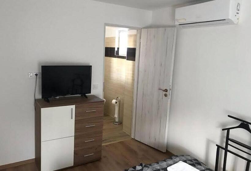 بنسيون érdi Muskátlis Vendégház