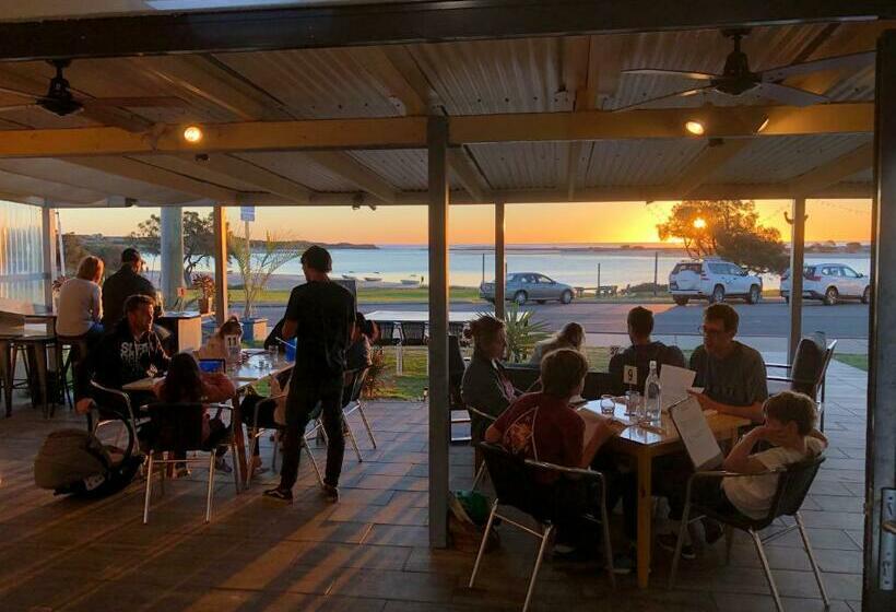 بنسيون Waterside House Kalbarri