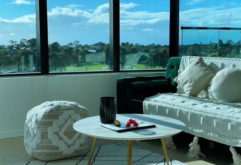 Skygarden Luxury Condo