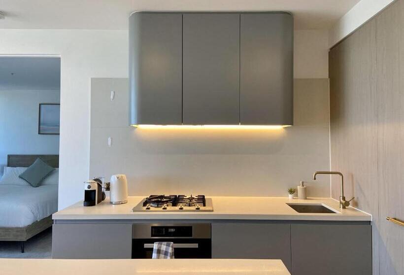 Skygarden Luxury Condo