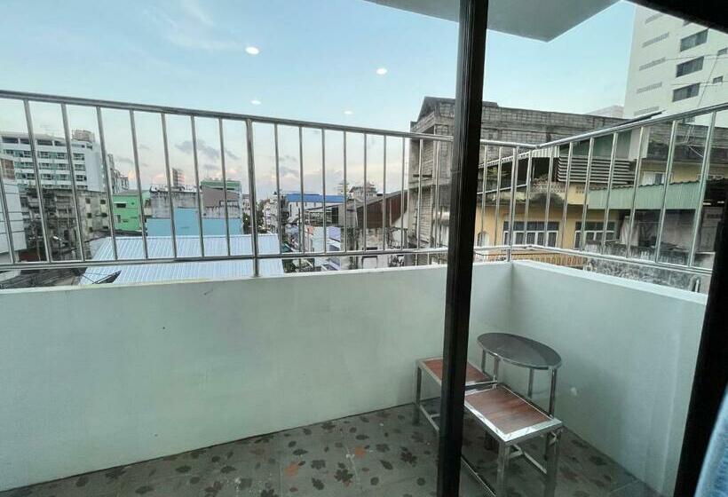 Variety Winner Hostel