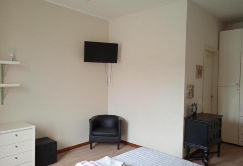 مبيت وإفطار Ca Du Angiulin