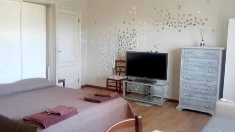 مبيت وإفطار Ca Du Angiulin