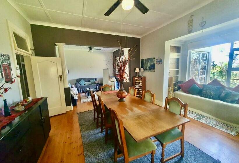 צימר 23 Ambleside Holiday Retreat By The Sea