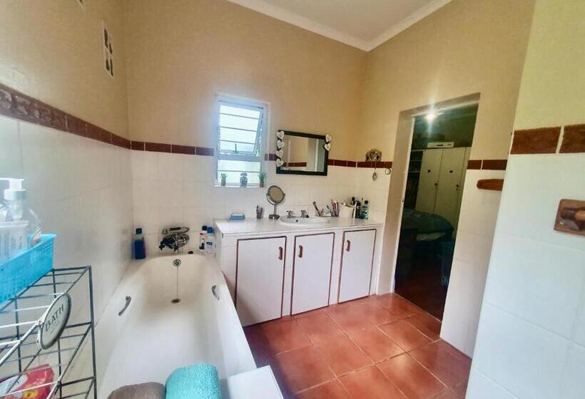 צימר 23 Ambleside Holiday Retreat By The Sea