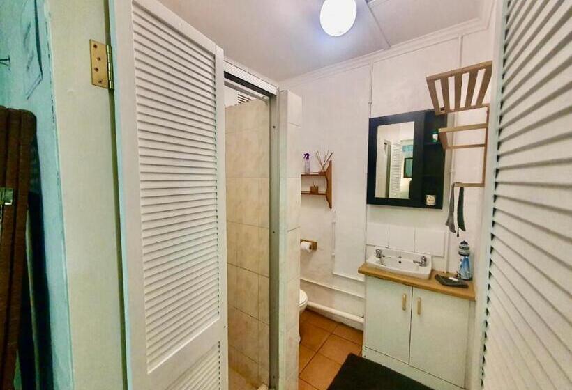 צימר 23 Ambleside Holiday Retreat By The Sea