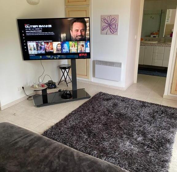 مبيت وإفطار Chambre Spacieuse Indépendante Dans Villa Plus Parking Privée