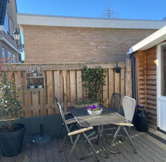 민박 De Drechtstee