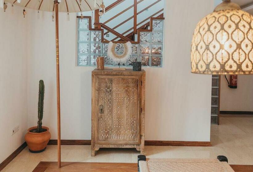 مبيت وإفطار Joy Beach House