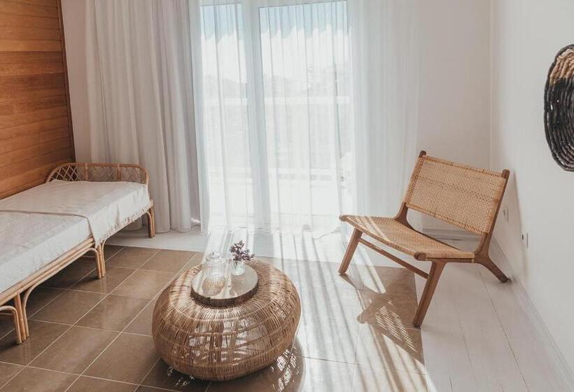 مبيت وإفطار Joy Beach House