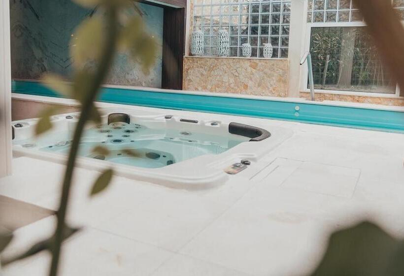 مبيت وإفطار Joy Beach House