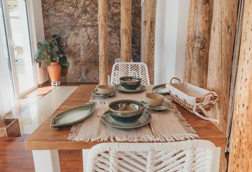 مبيت وإفطار Joy Beach House