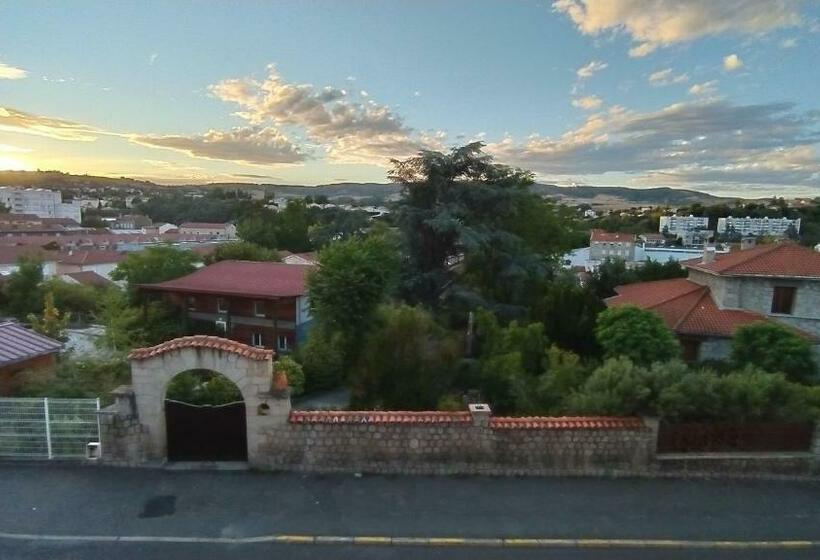 민박 La Batisse De Saint Chamond