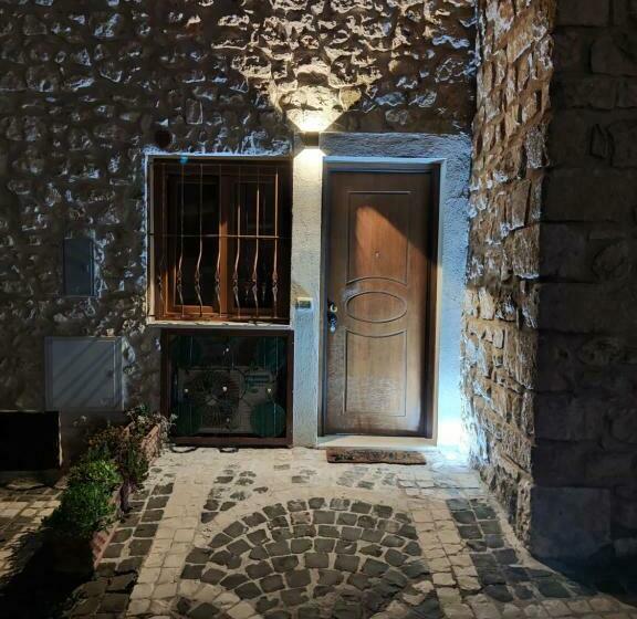 مبيت وإفطار La Cantina Di Giuliano