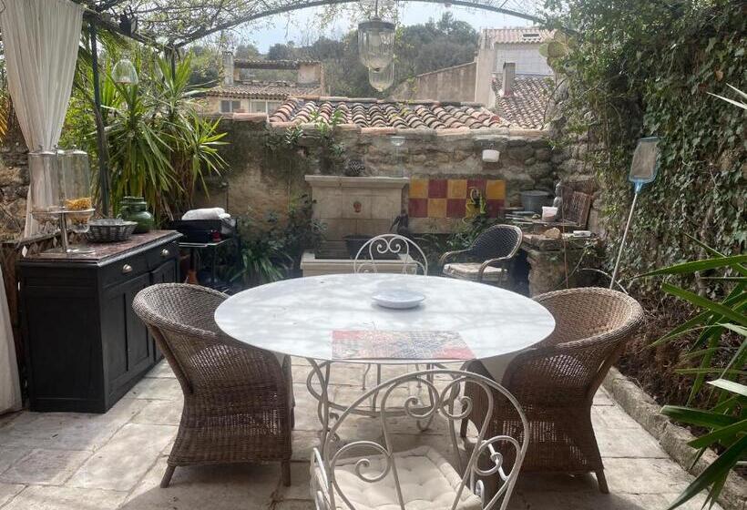 민박 La Villageoise, Chambre Troglodyte Pitoresque Au Cœur Du Village