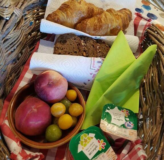 Bed and Breakfast Mas Sarrat Apartment