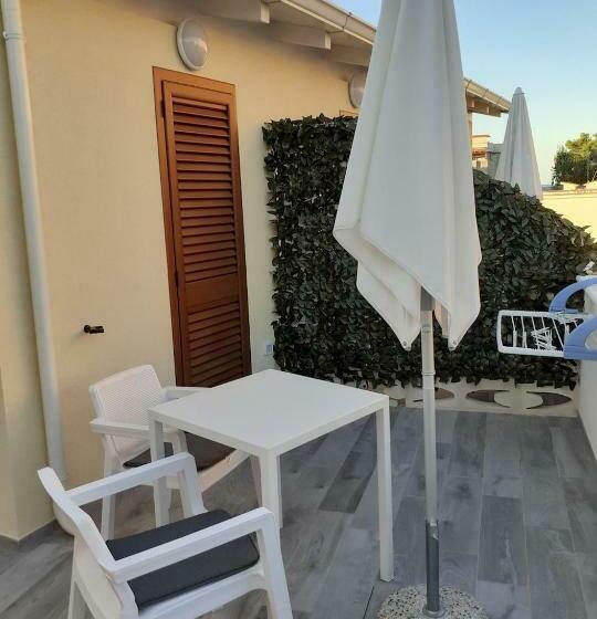 تختخواب و صبحانه Matteosky