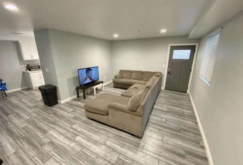 مبيت وإفطار Modern Hostel