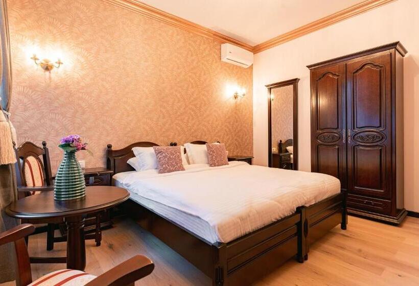 تختخواب و صبحانه Vila Genia