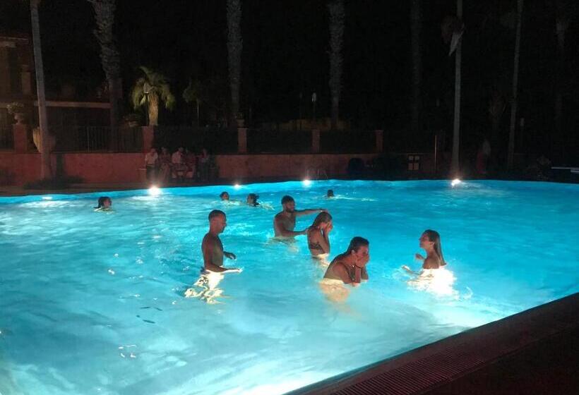 צימר Villa Grandiosa Fc