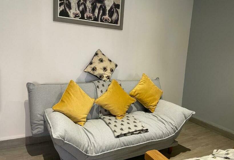 Bumble Barn Bed & Breakfast