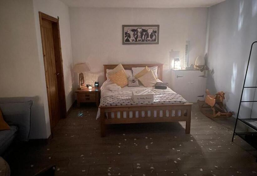 Bumble Barn Bed & Breakfast