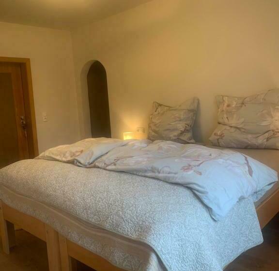 Familienpension Obere Juchhe, Ferienwohnung Und Zimmer