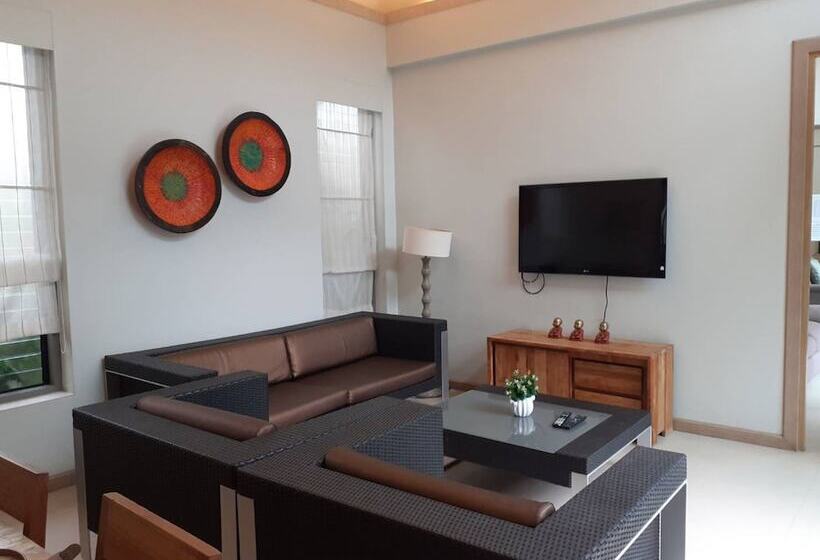 בית מלון כפרי Areeca Mahogany Zone