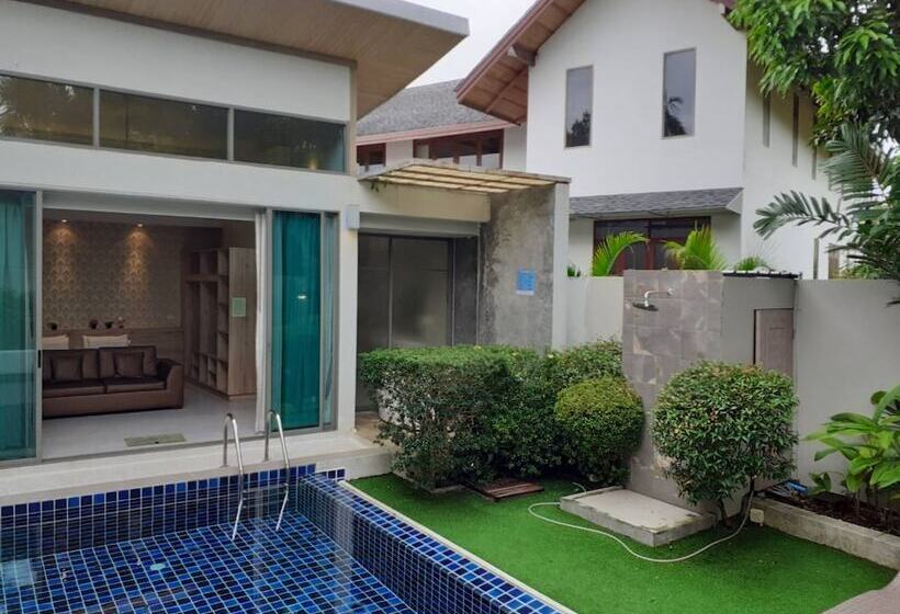 בית מלון כפרי Areeca Mahogany Zone