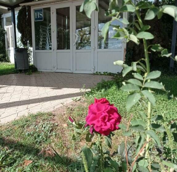 בית מלון כפרי Hostal Brin