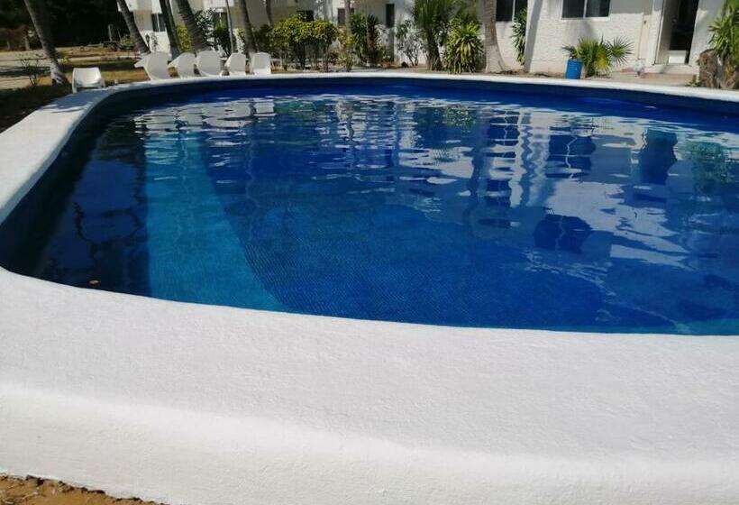 ホテル Villa Mexicana Puerto Escondido