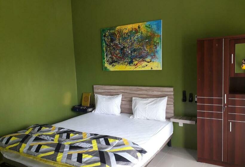 פנסיון Ahza Syariah