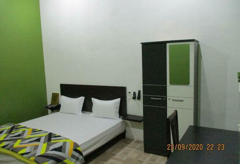 פנסיון Ahza Syariah