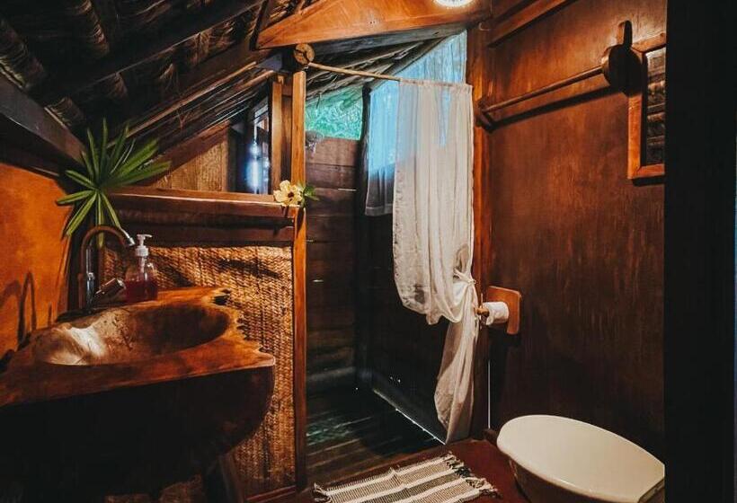 پانسیون Art Jungle Eco Lodge