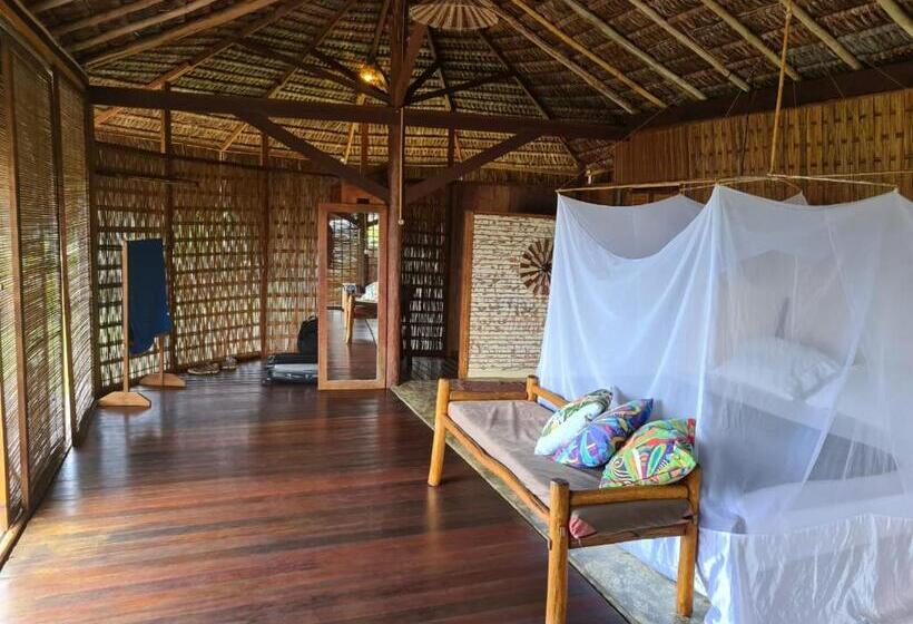 پانسیون Art Jungle Eco Lodge