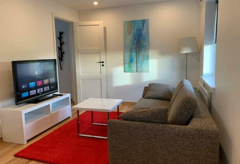 פנסיון Field View B&b